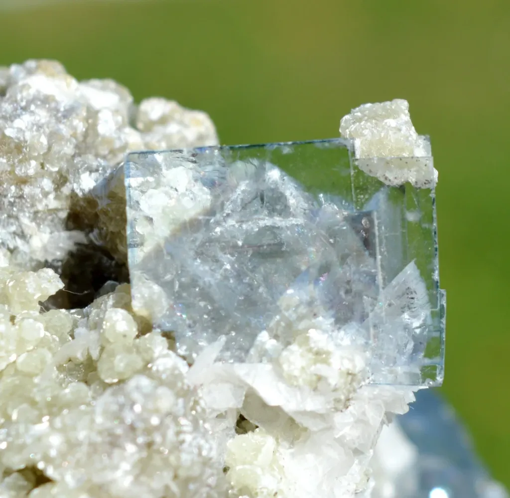 Fluorite & Muscovite Barite 139 grams - Yaogangxian Mine, Yizhang Co., Chenzhou, Hunan, China - image 2