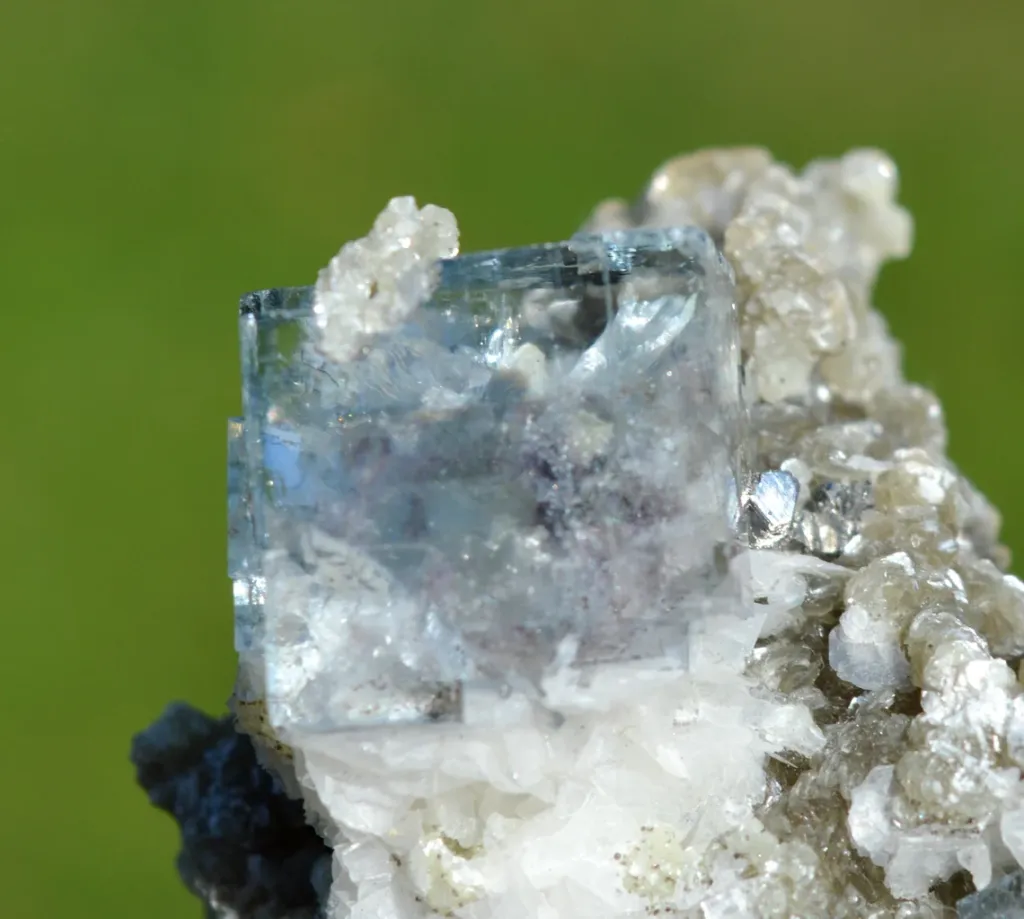 Fluorite & Muscovite Barite 139 grams - Yaogangxian Mine, Yizhang Co., Chenzhou, Hunan, China - image 4
