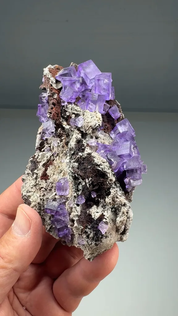 Fluorite (O-090) image