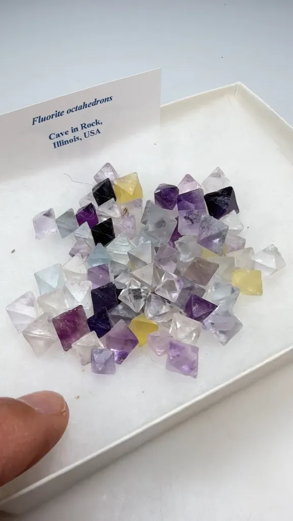 Fluorite octahedrons - image 2
