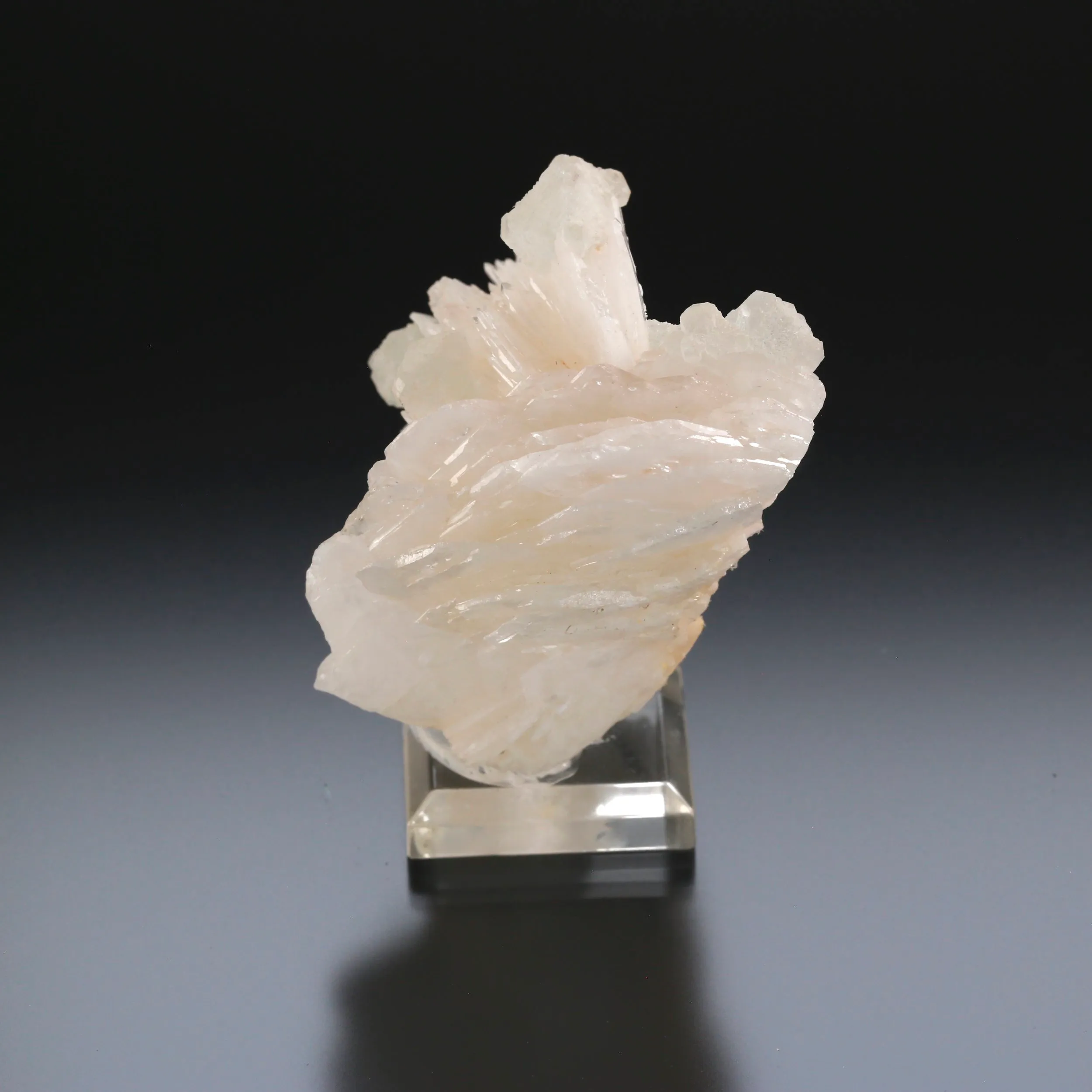 Fluorite On Barite - image 4