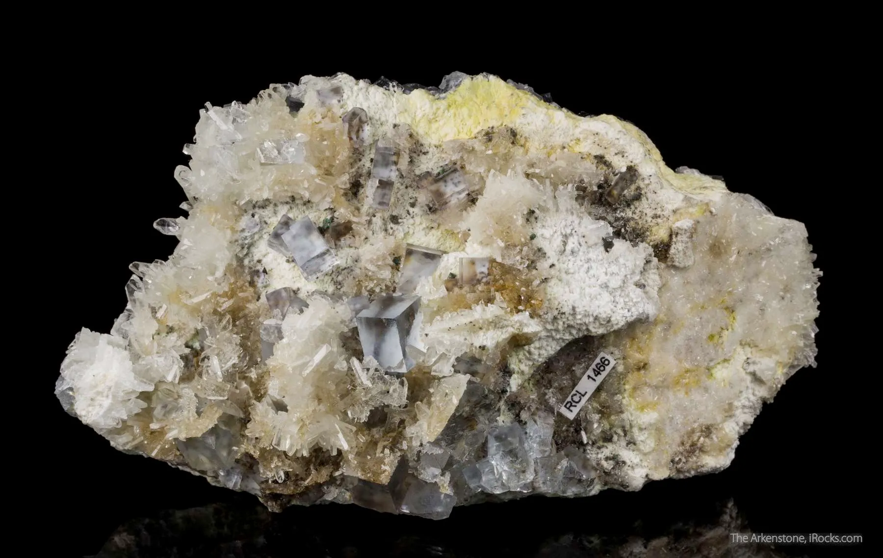 Fluorite on Barite - image 6