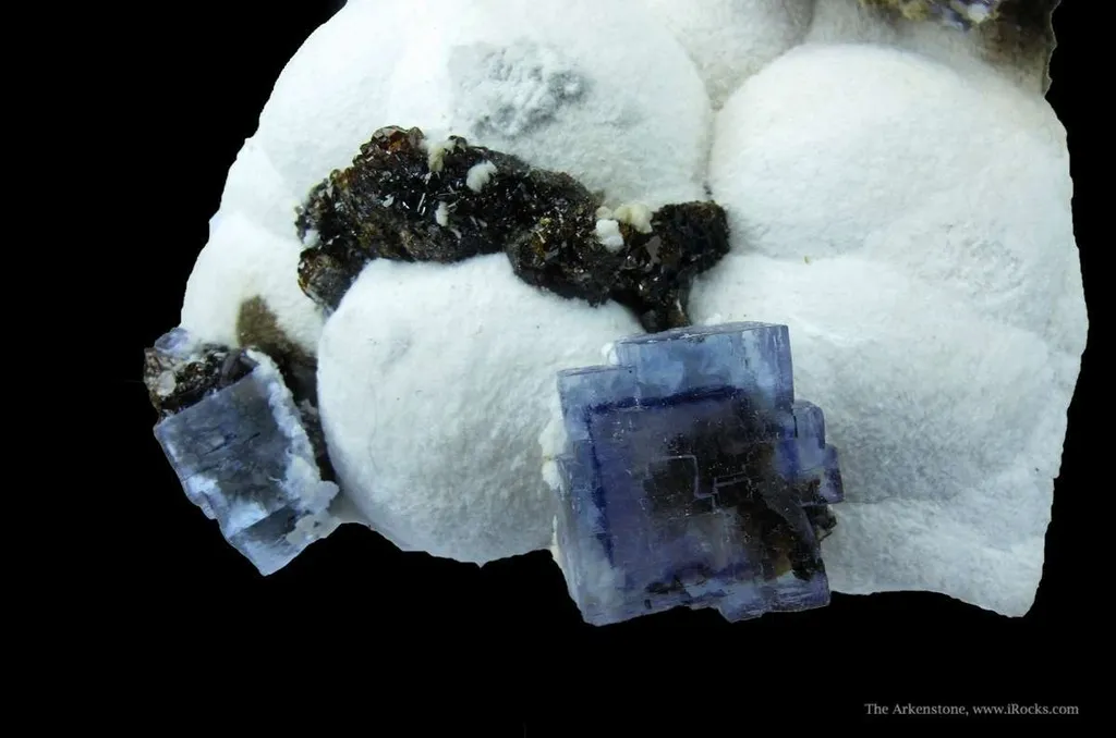 Fluorite on Baryte With Sphalerite - image 3