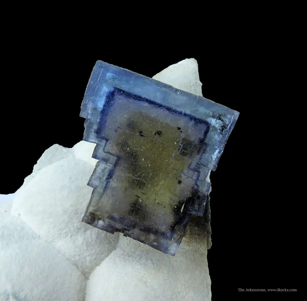 Fluorite on Baryte With Sphalerite image