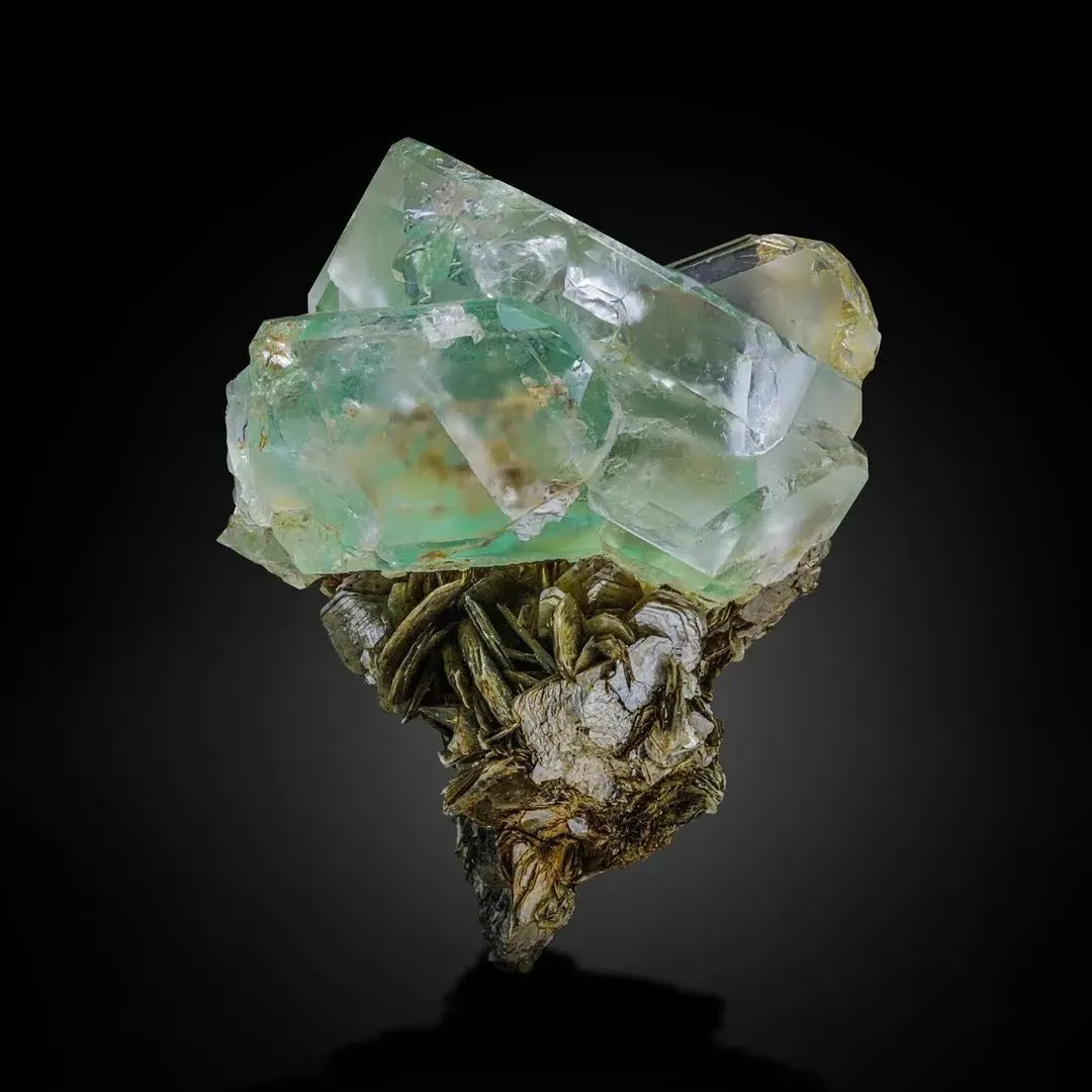 Fluorite on Muscovite - image 1