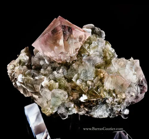 Fluorite on Muscovite - image 3