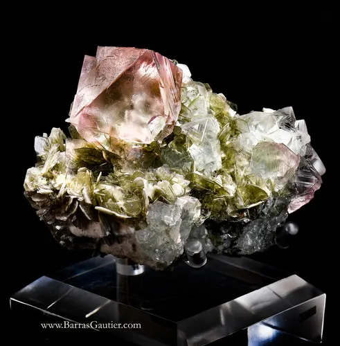 Fluorite on Muscovite - image 2