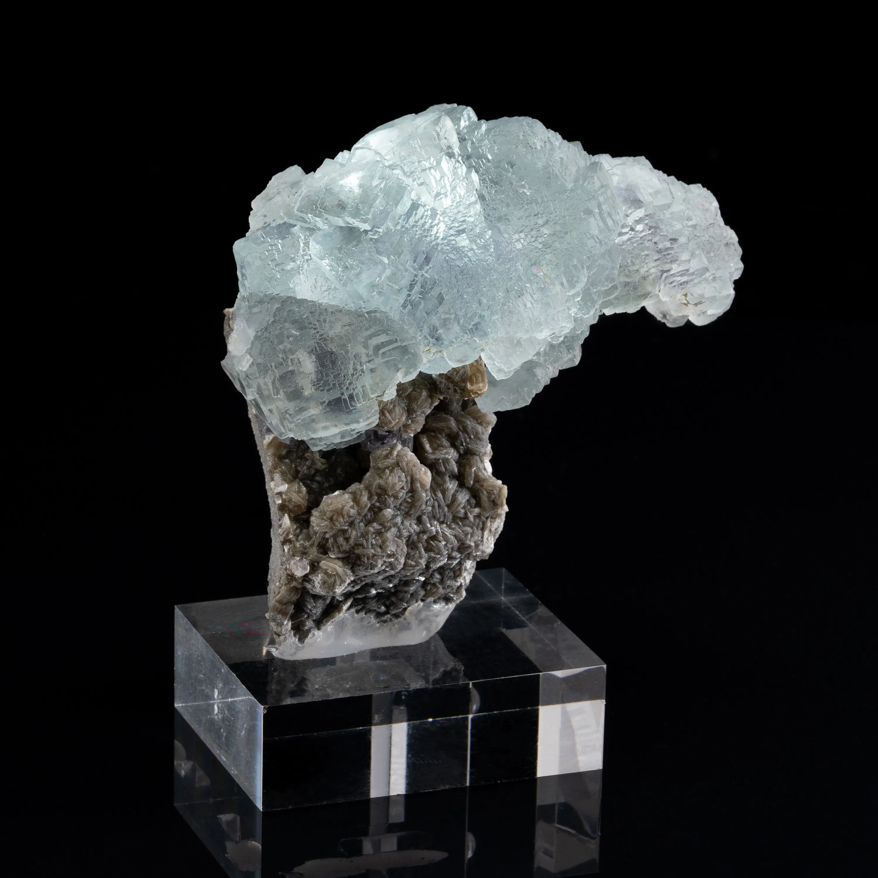 Fluorite on Muscovite from China, Hunan, Chenzhou, Yizhang Co., Yaogangxian Mine - image 6