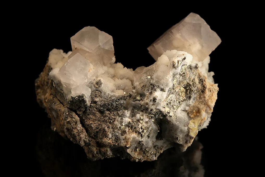 Fluorite on Quartz - image 4