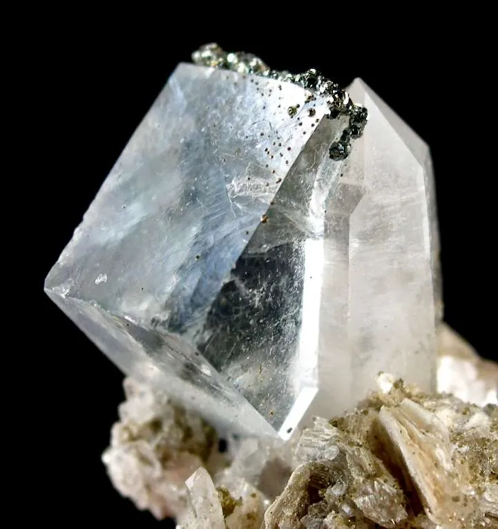 Fluorite on Quartz - image 4