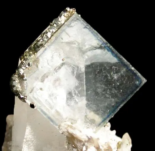 Fluorite on Quartz - image 3