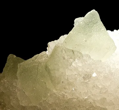 Fluorite on Quartz - image 4