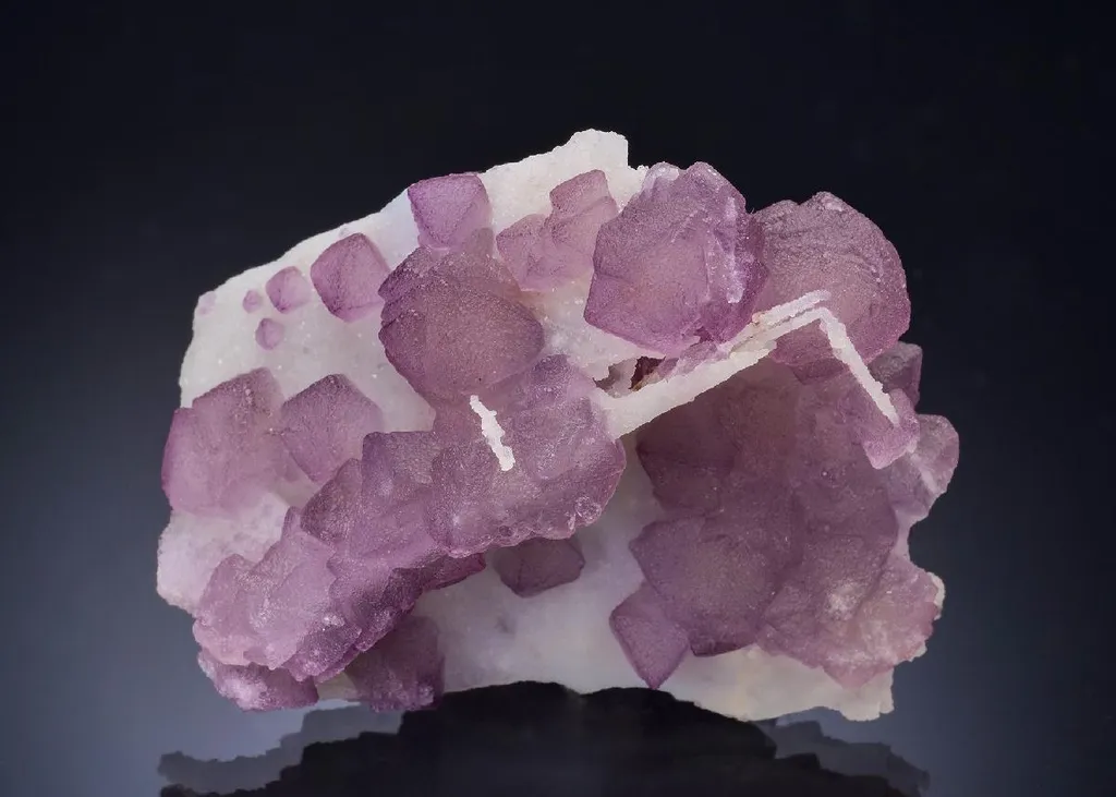 Fluorite on Quartz epimorph image