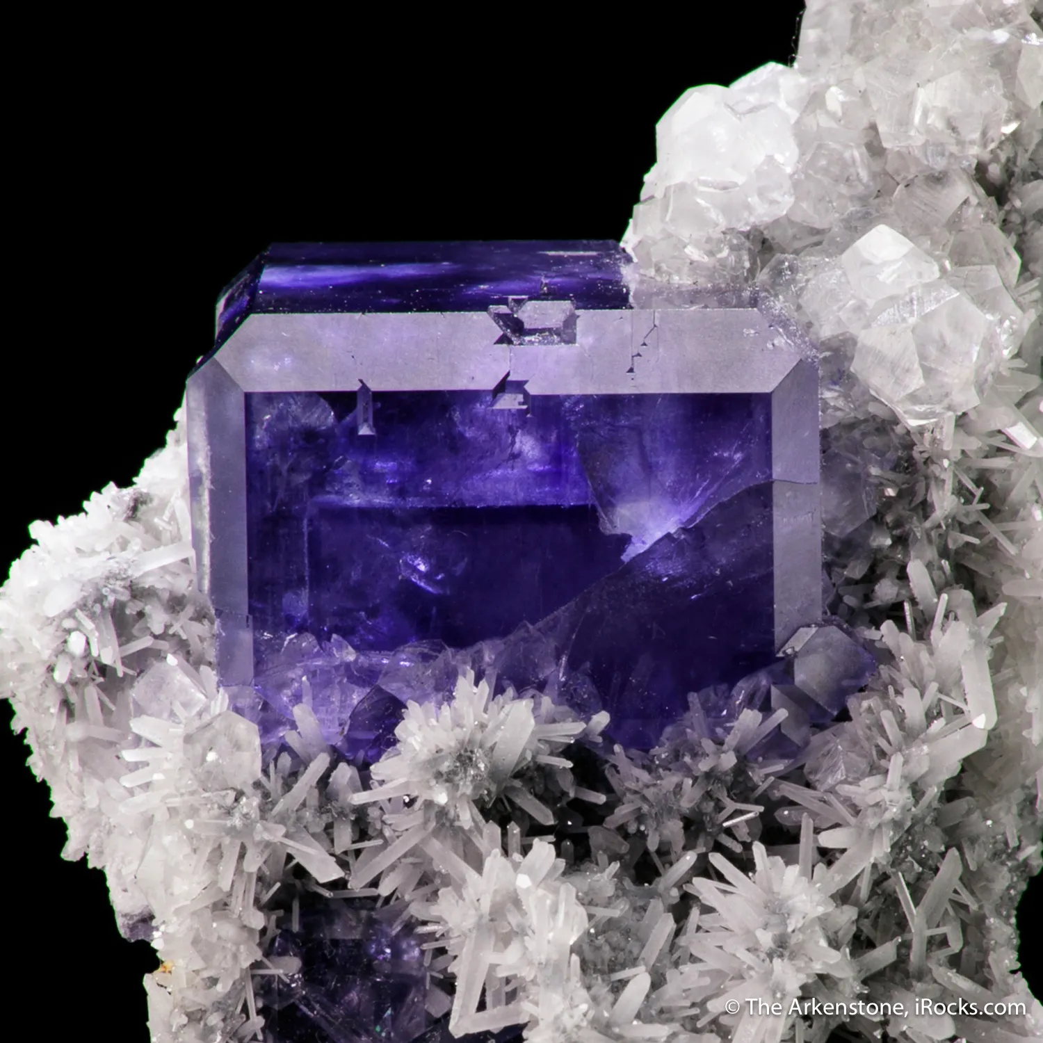 Fluorite on Quartz with Calcite - image 7