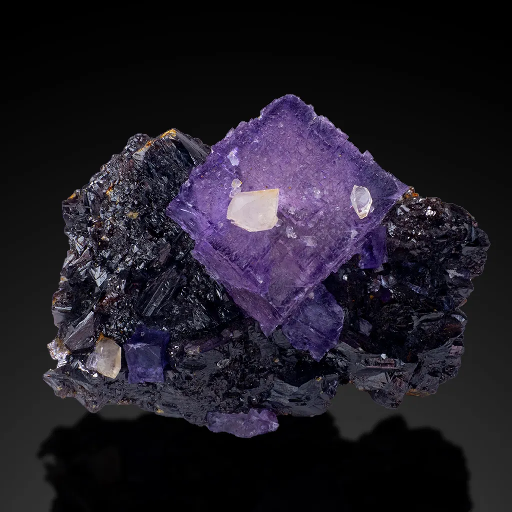 Fluorite on Sphalerite with Calcite image