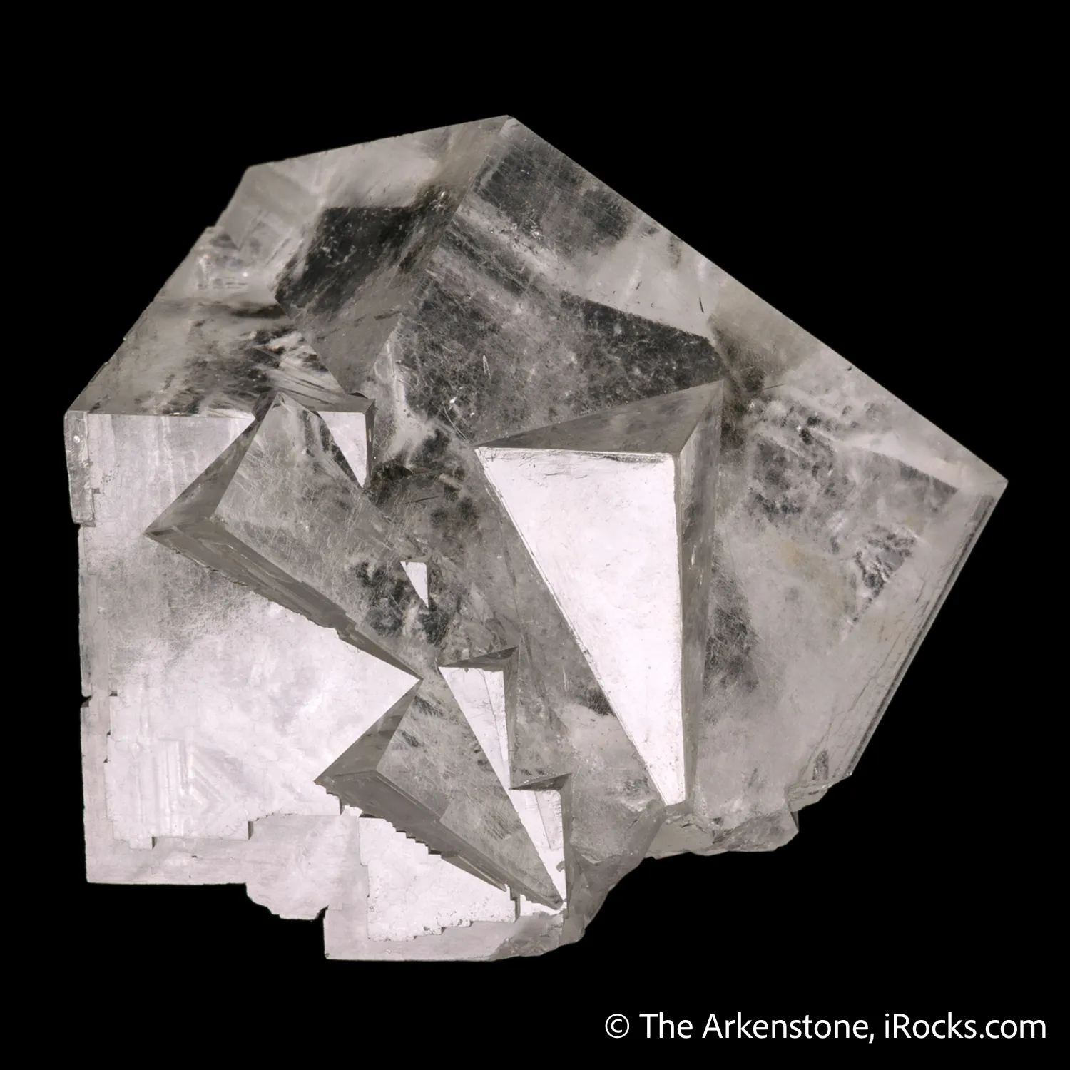 Fluorite (penetration twin) - image 5