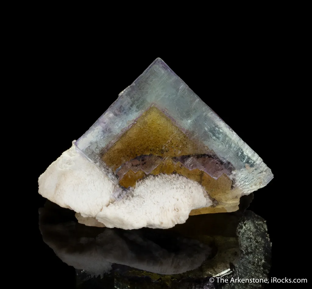 Fluorite phantom on Baryte - image 2