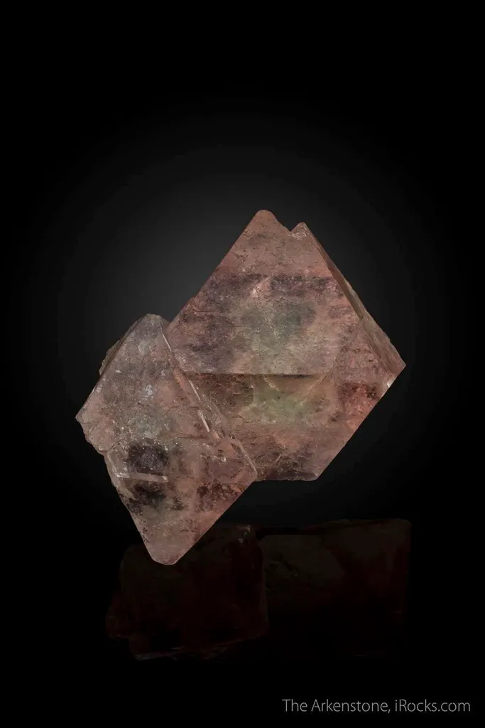 Fluorite (pink/green pocket) image
