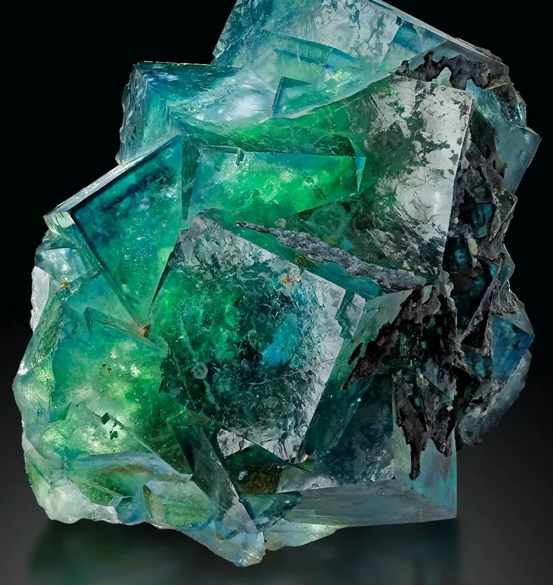 Fluorite, published specimen - image 1