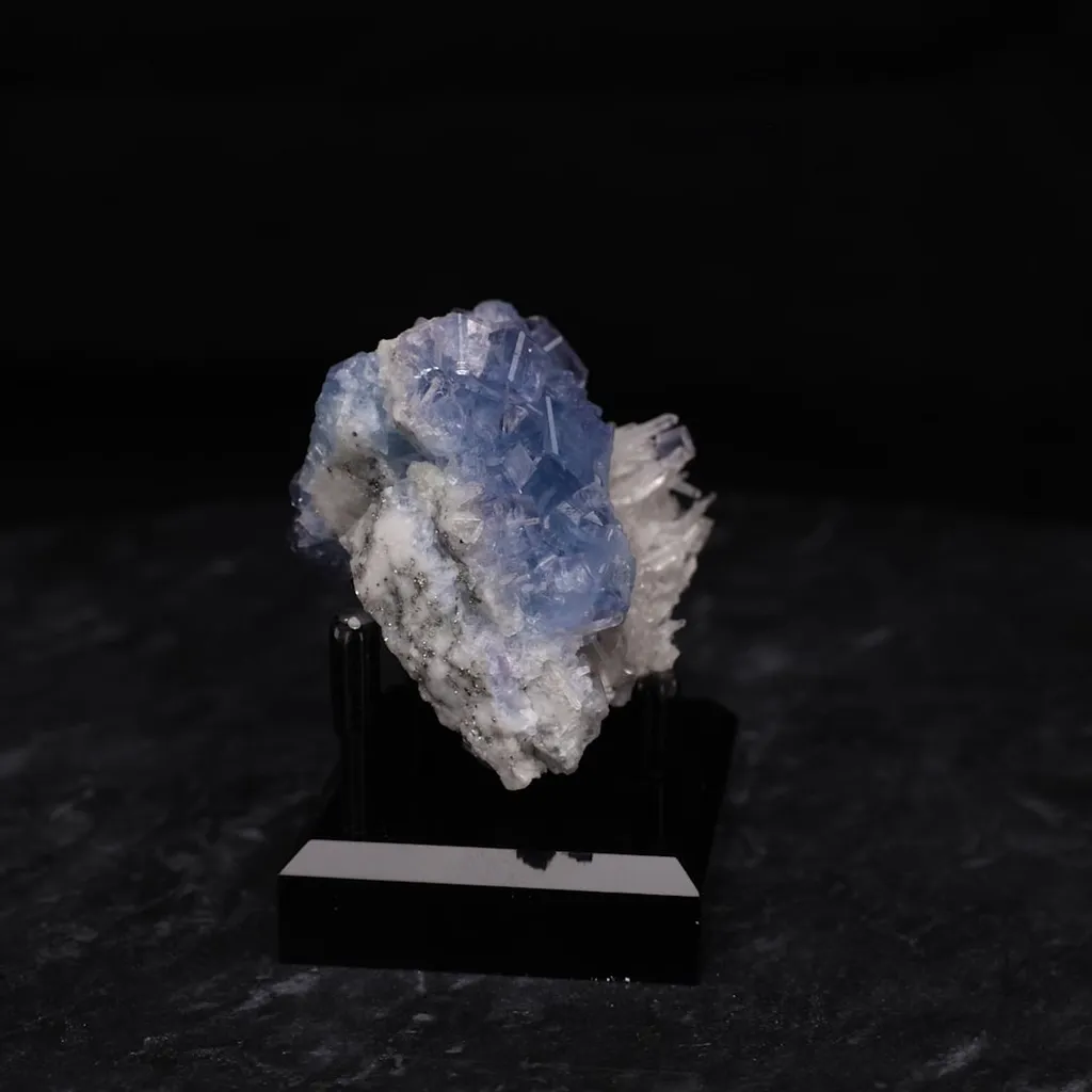 Fluorite, Quartz - image 2