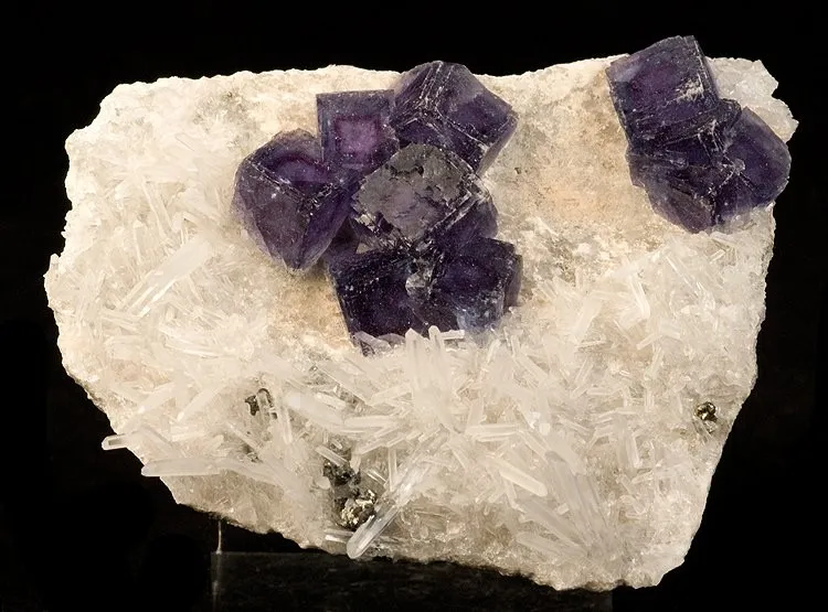Fluorite, Quartz image