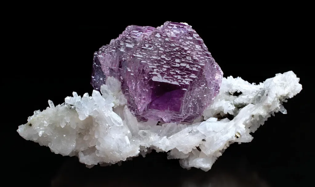 Fluorite, Quartz image