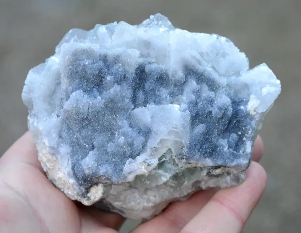 Fluorite & Quartz 815 grams - Fontsante Mine, Tanneron, Var, France - image 3
