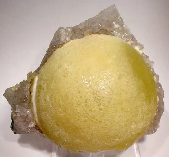 Fluorite, Quartz image