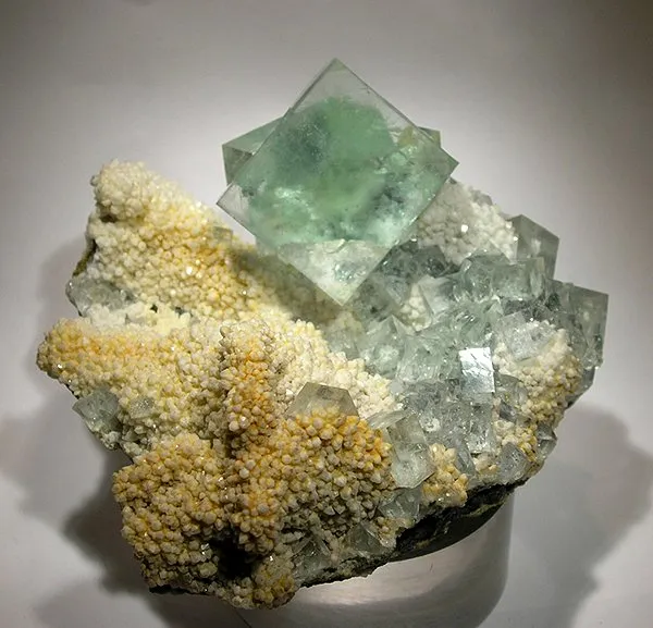Fluorite, Quartz image