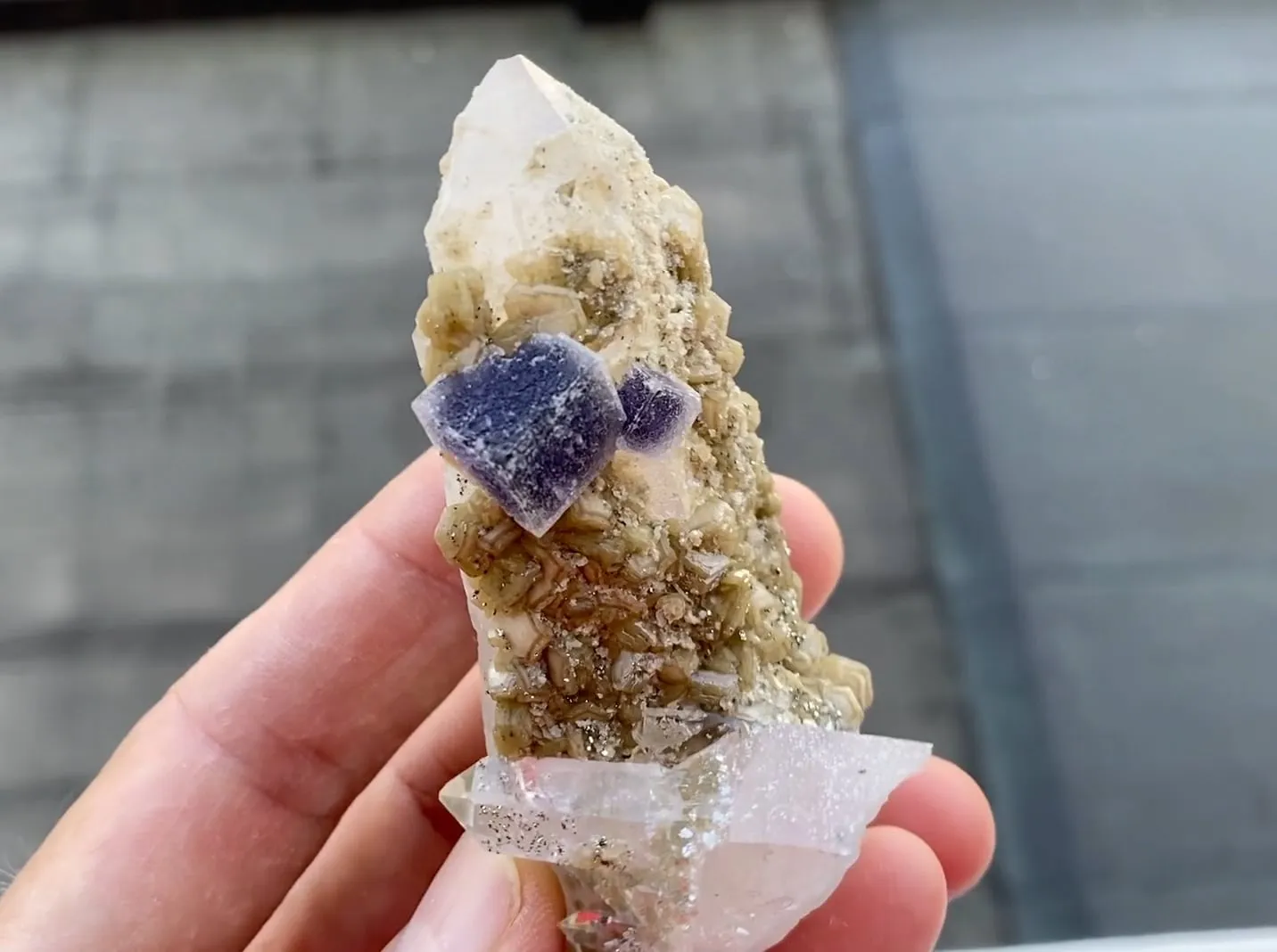 Fluorite, Quartz and Siderite - image 5