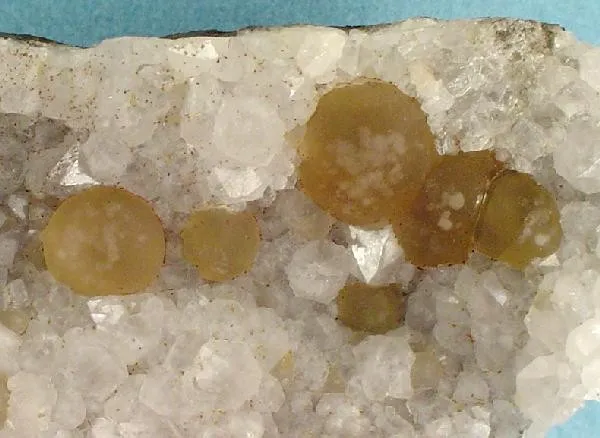 Fluorite, Quartz - image 2