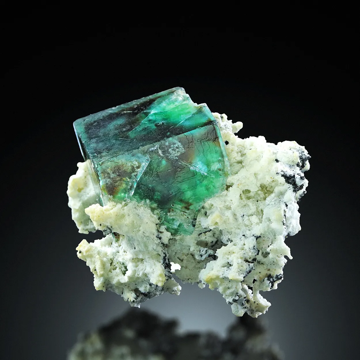 Fluorite & Quartz - image 3