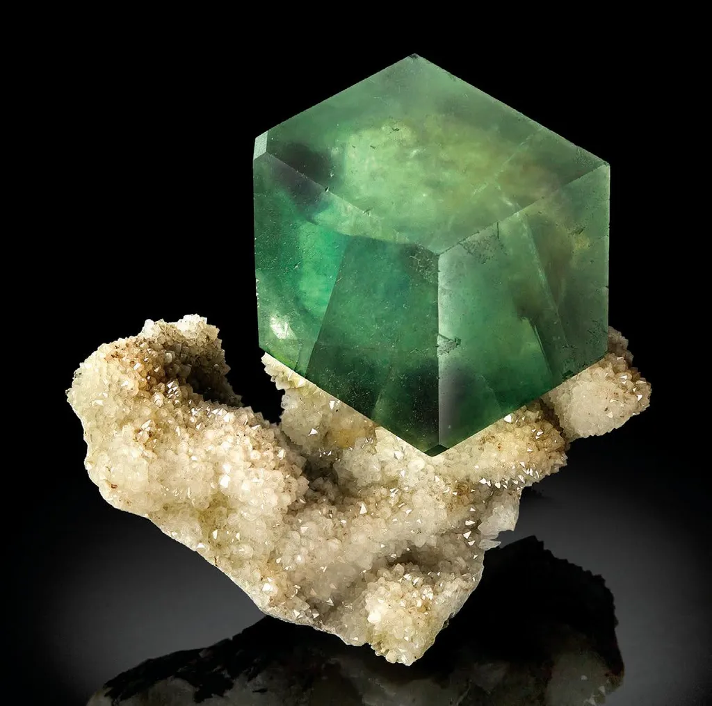 Fluorite, Quartz image