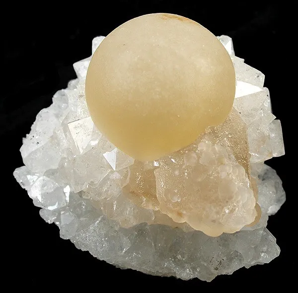 Fluorite, Quartz image