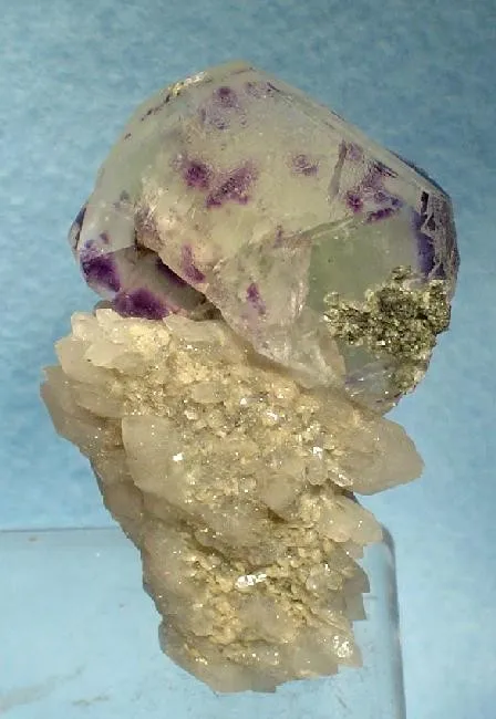 Fluorite, Quartz image