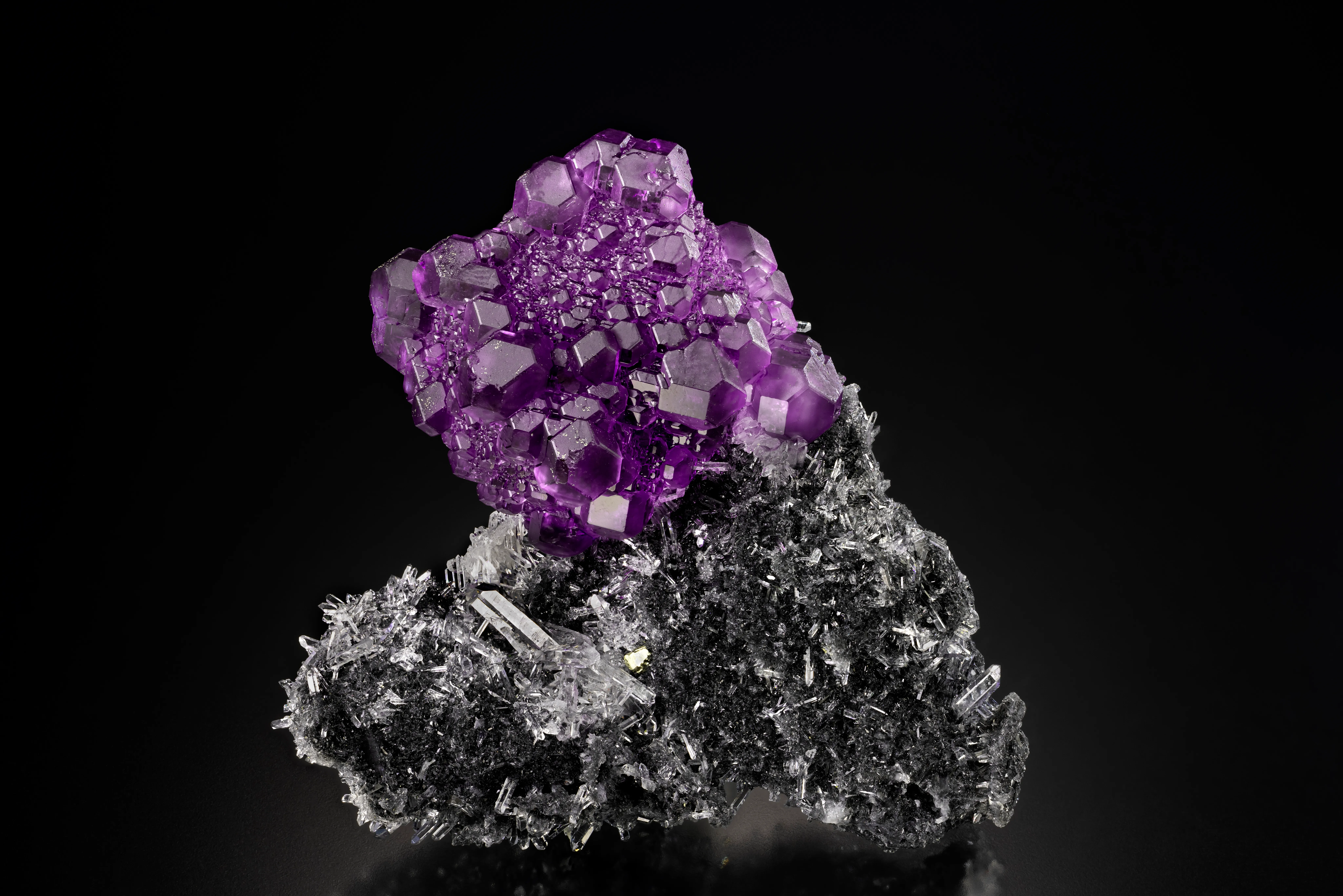 Fluorite, Quartz from China, Fujian, Quanzhou - image 3