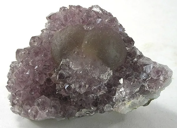 Fluorite, Quartz (Var: Amethyst) image