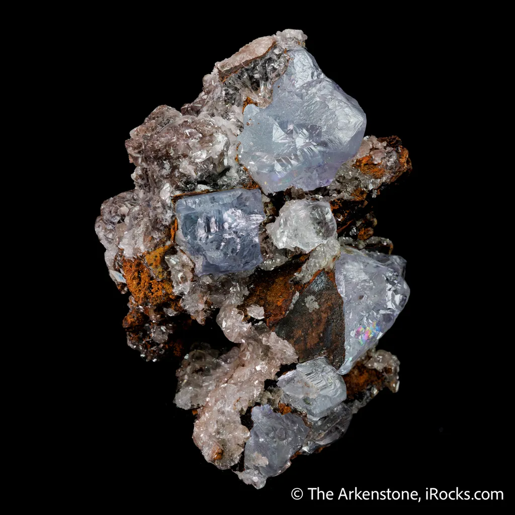 Fluorite (red fluorescence) - image 5