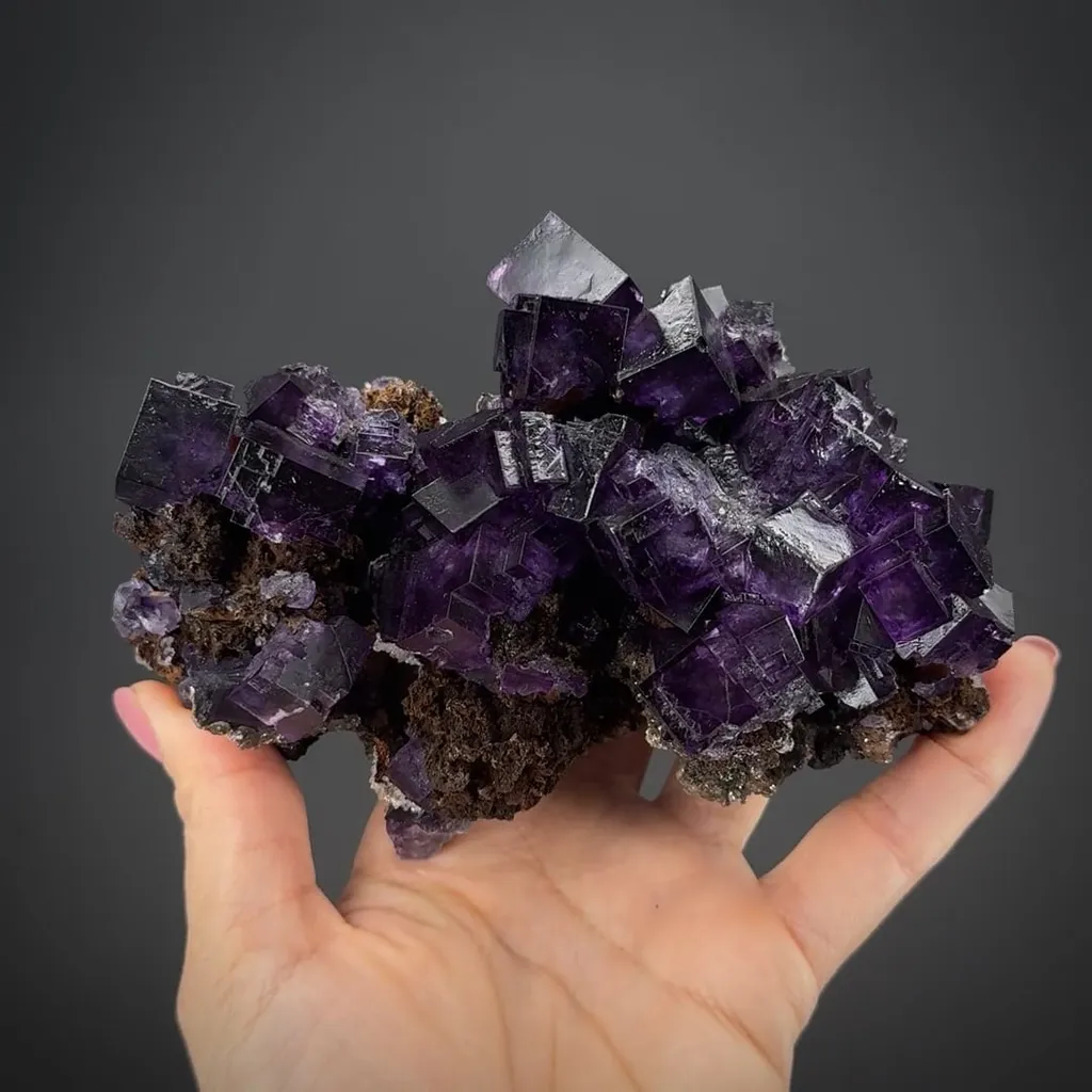 Fluorite (red fluorescence) (Miguel Romero award winner) image