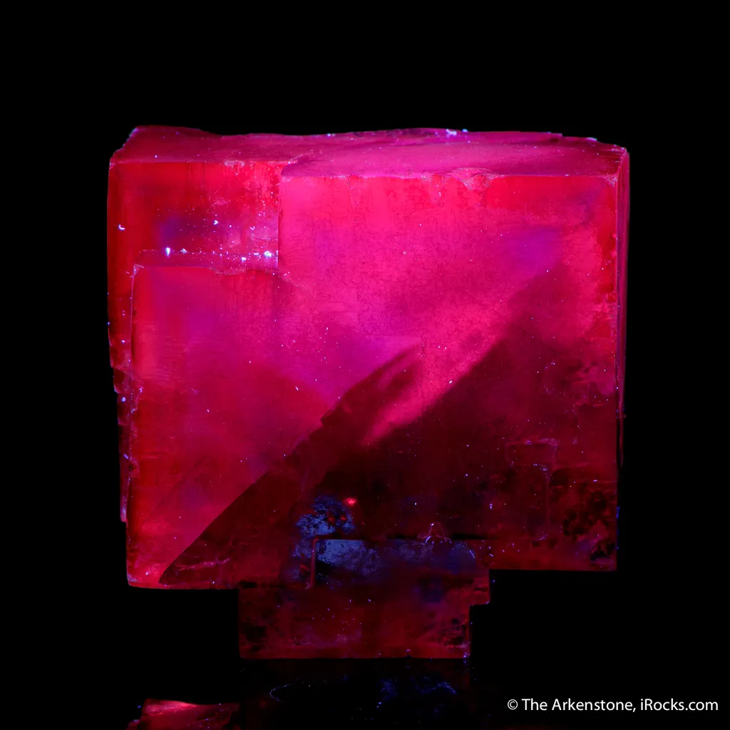 Fluorite ("red pocket") - image 3