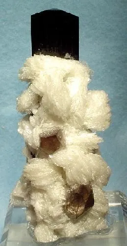Fluorite, Schorl, Albite - image 2