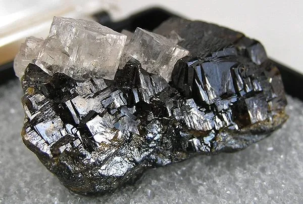 Fluorite, Sphalerite image