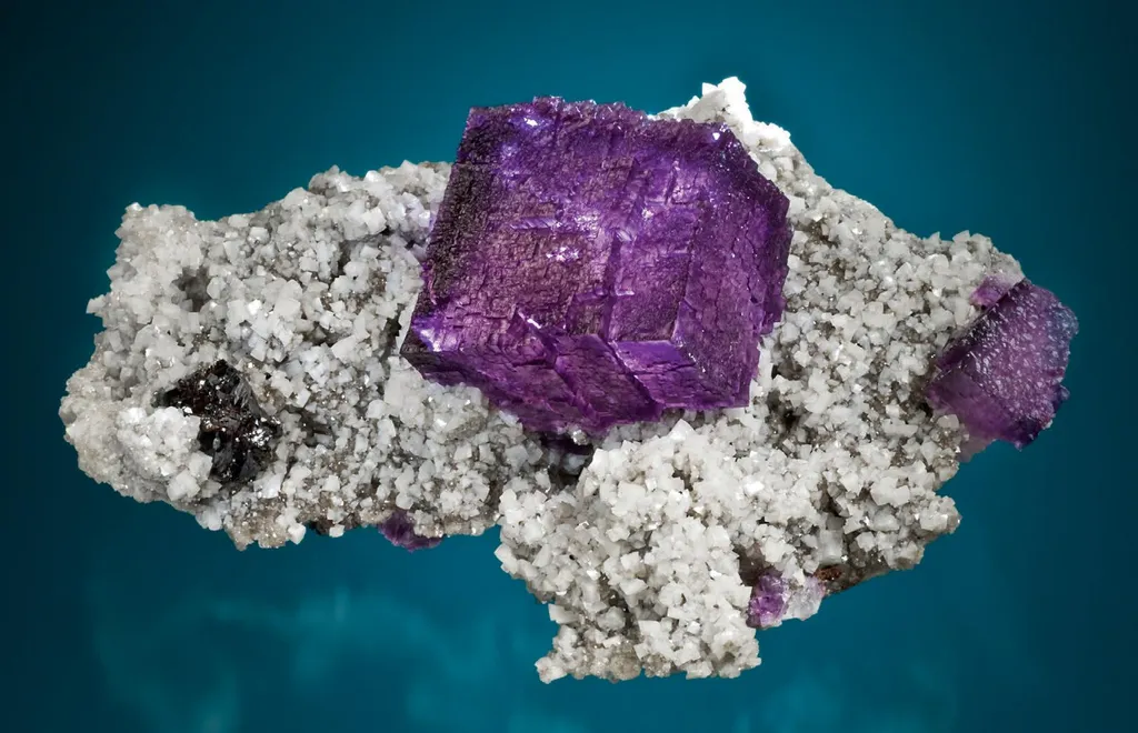 Fluorite, Sphalerite, Dolomite image