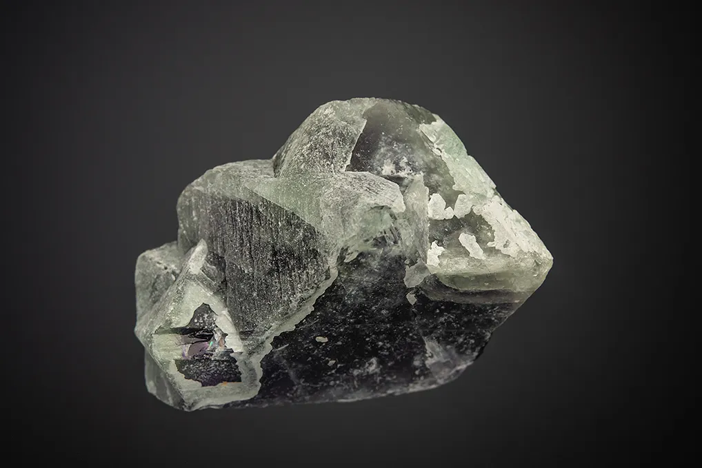 Fluorite (Spinel law twin) - image 2