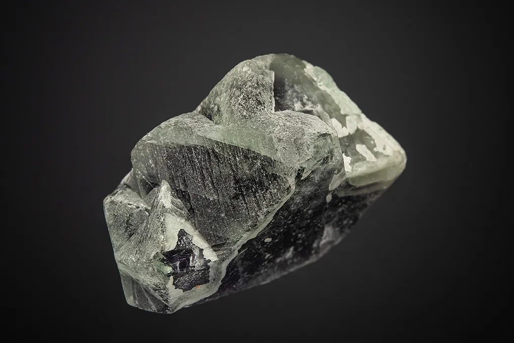 Fluorite (Spinel law twin) image