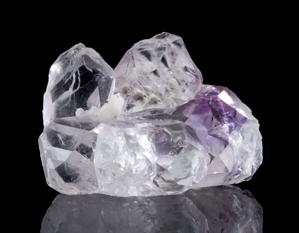 Fluorite (Spinel-Twinned) - image 2