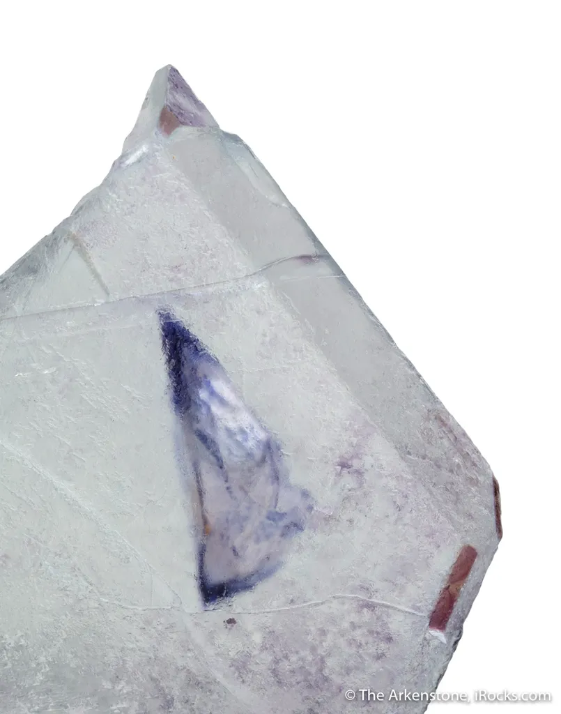 Fluorite (Spinel twinned) with liquid inclusion - image 2
