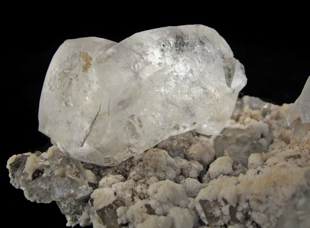 Fluorite (Spinel Twins) - image 3