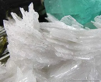 Fluorite, Tourmaline, Albite - image 4