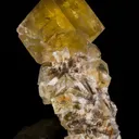 Fluorite (twinned) - image 3